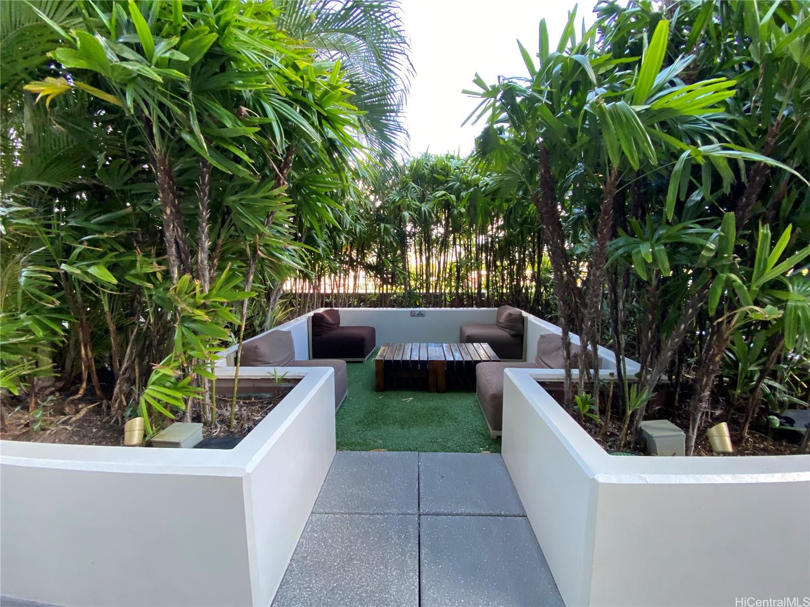 1009 Kapiolani Blvd Honolulu - Rental - photo 13 of 13