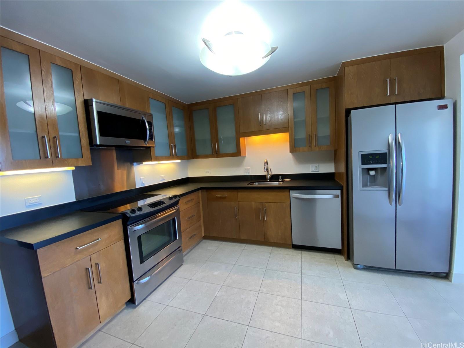 1009 Kapiolani Blvd Honolulu - Rental - photo 5 of 13