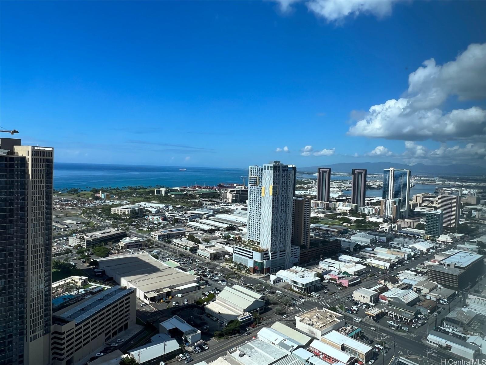 Pacifica Honolulu 4707, 1009 Kapiolani Blvd, Honolulu Kakaako