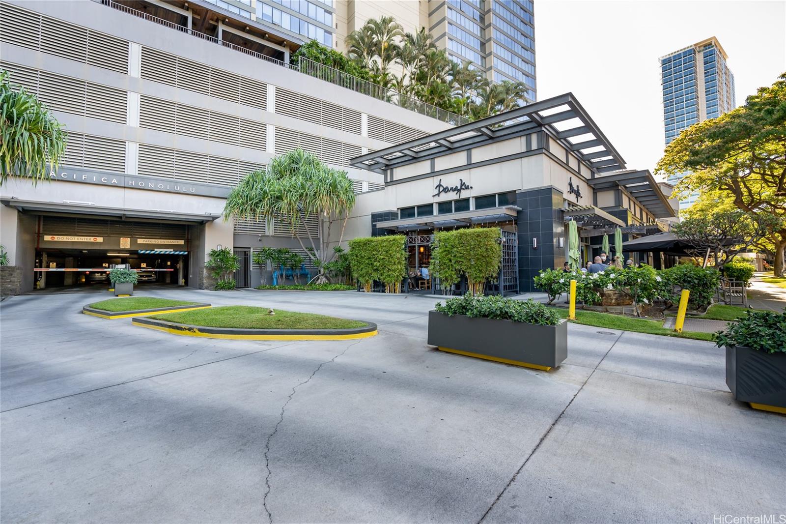 Pacifica Honolulu condo # 4802, Honolulu, Hawaii - photo 22 of 23