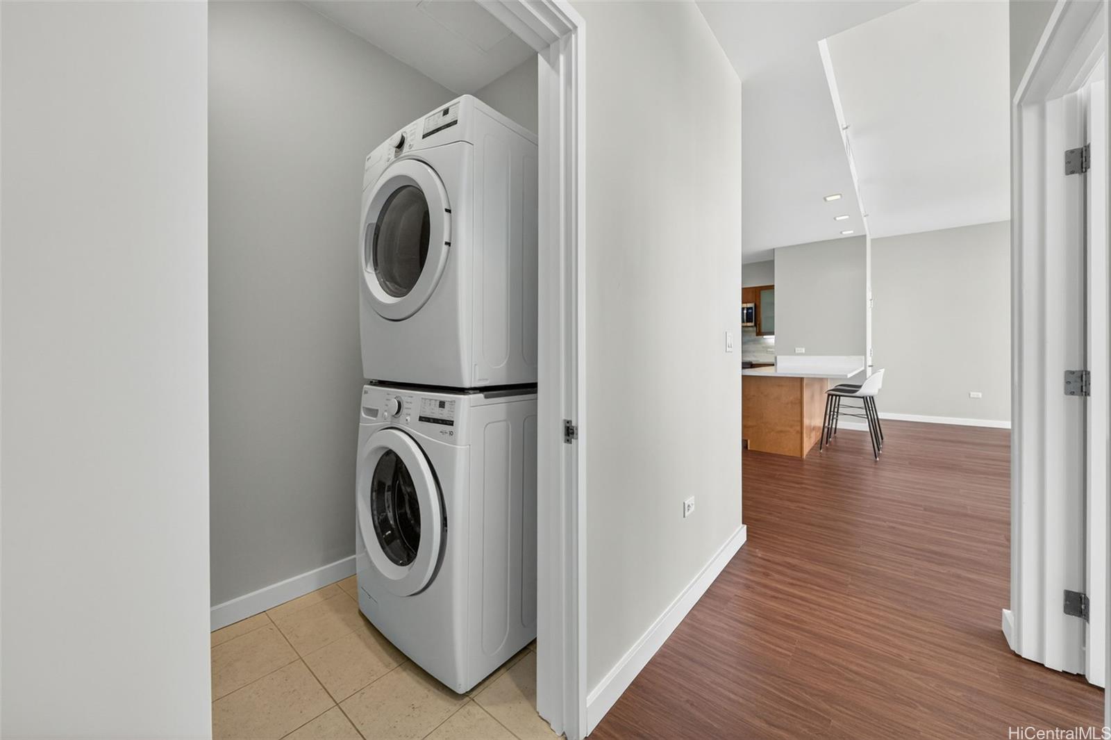 Pacifica Honolulu condo # 4809, Honolulu, Hawaii - photo 16 of 25