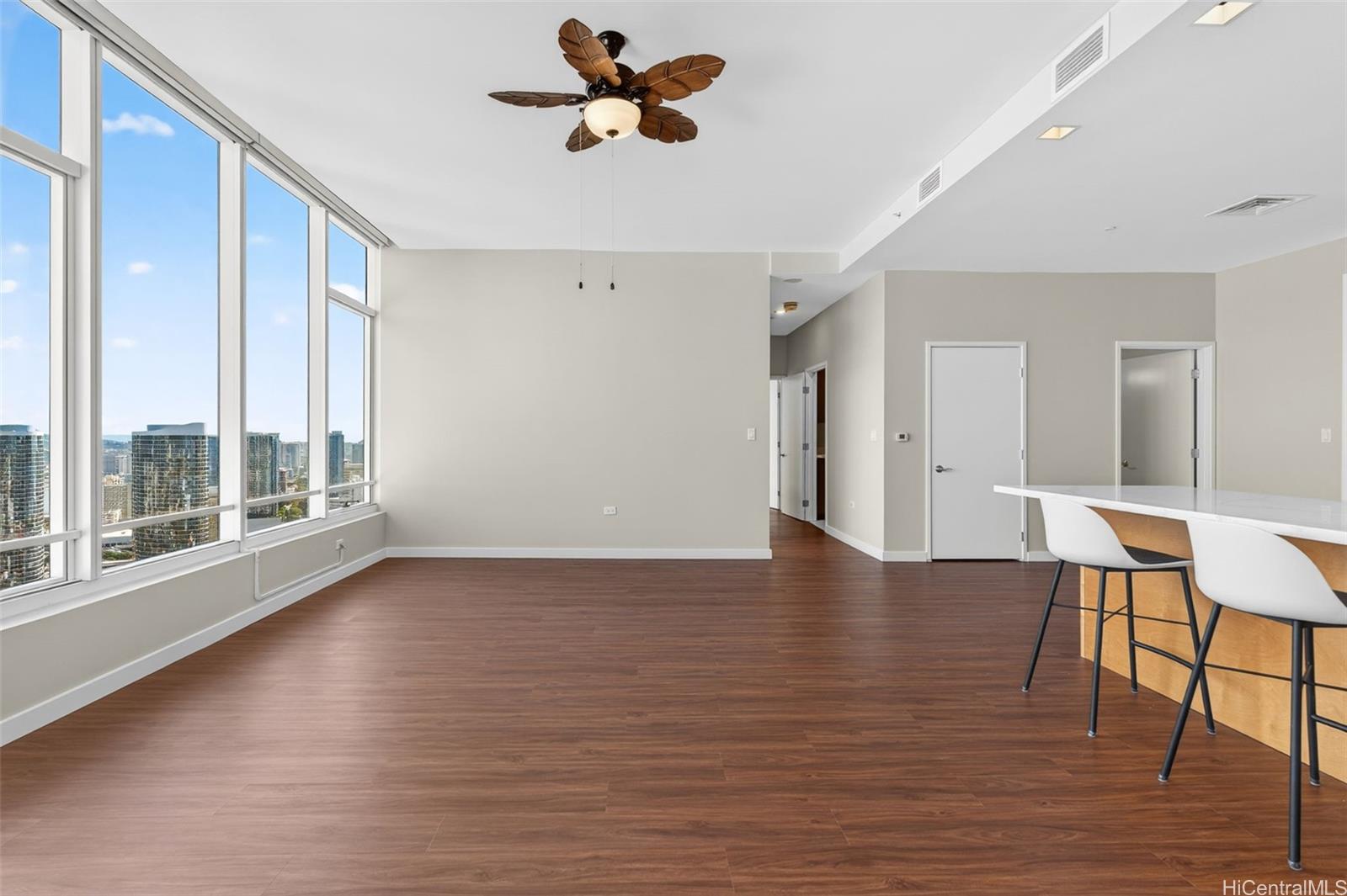 Pacifica Honolulu condo # 4809, Honolulu, Hawaii - photo 5 of 25