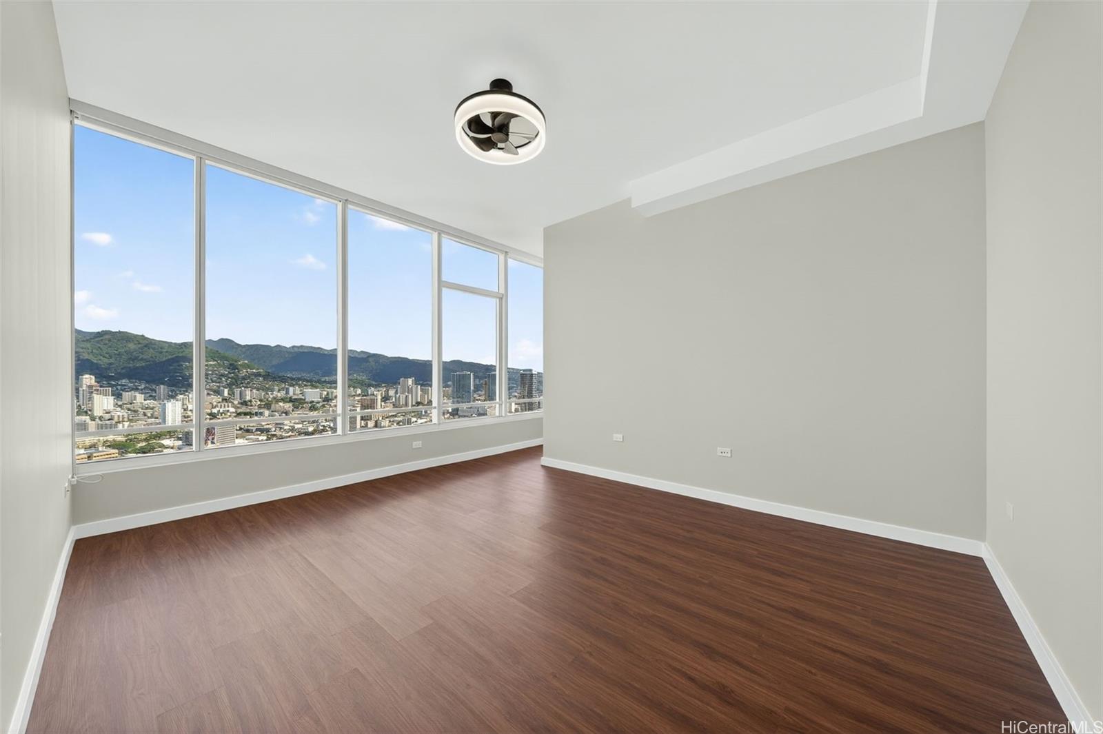 Pacifica Honolulu condo # 4809, Honolulu, Hawaii - photo 10 of 25