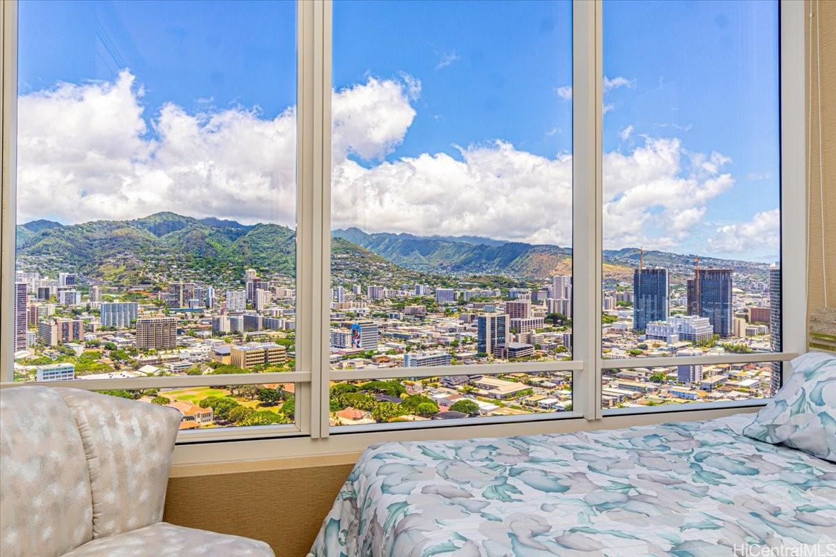 Pacifica Honolulu condo # PH4807, Honolulu, Hawaii - photo 19 of 24