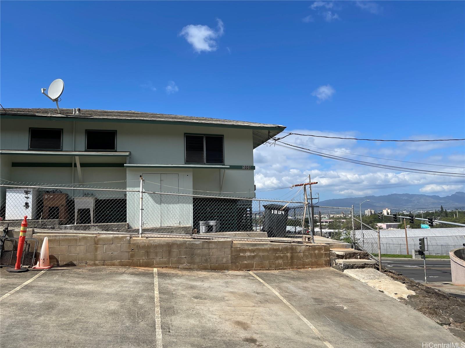 1009 Maluna St Honolulu - Rental - photo 11 of 11