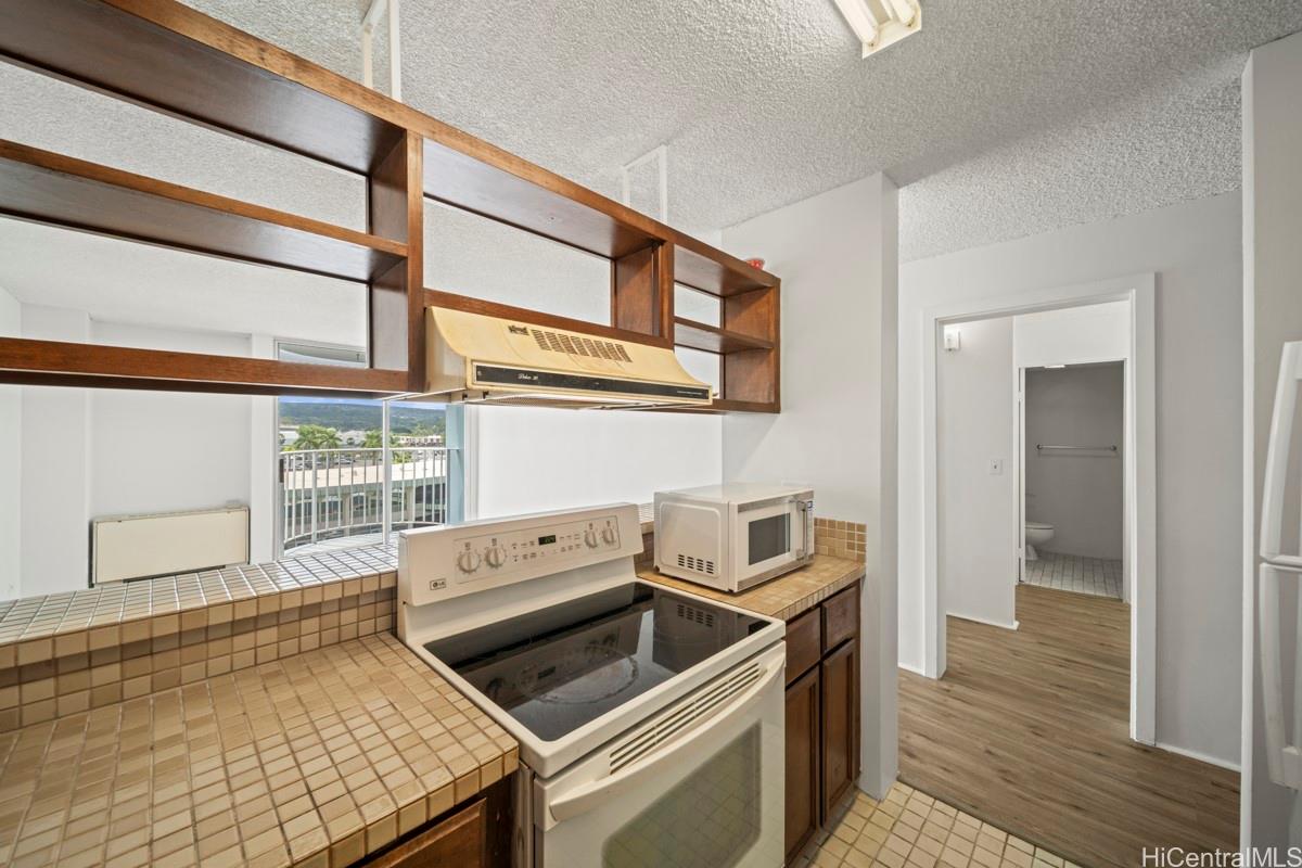 Hilo Lagoon Centre condo # 521, Hilo, Hawaii - photo 11 of 24