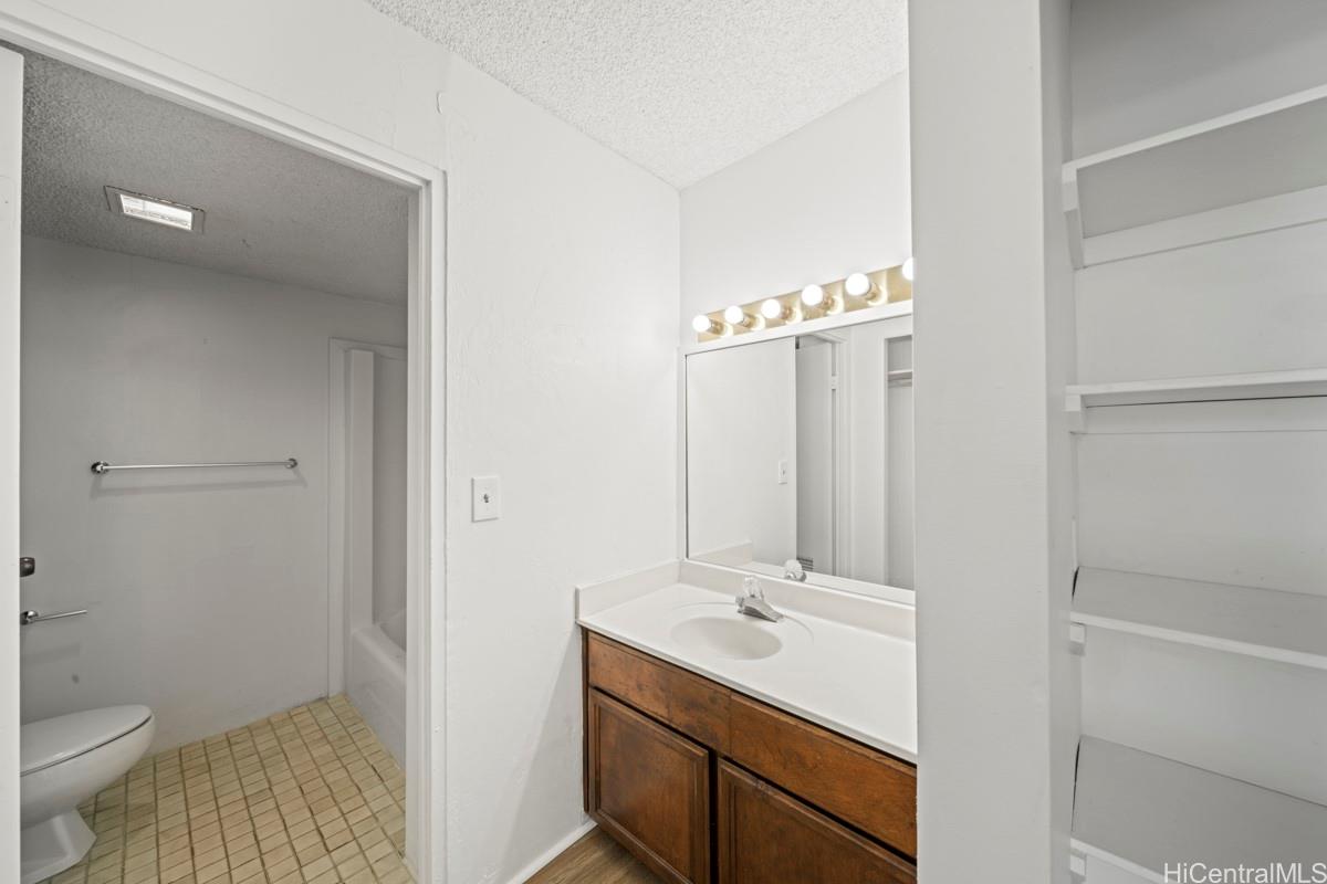 Hilo Lagoon Centre condo # 521, Hilo, Hawaii - photo 22 of 24