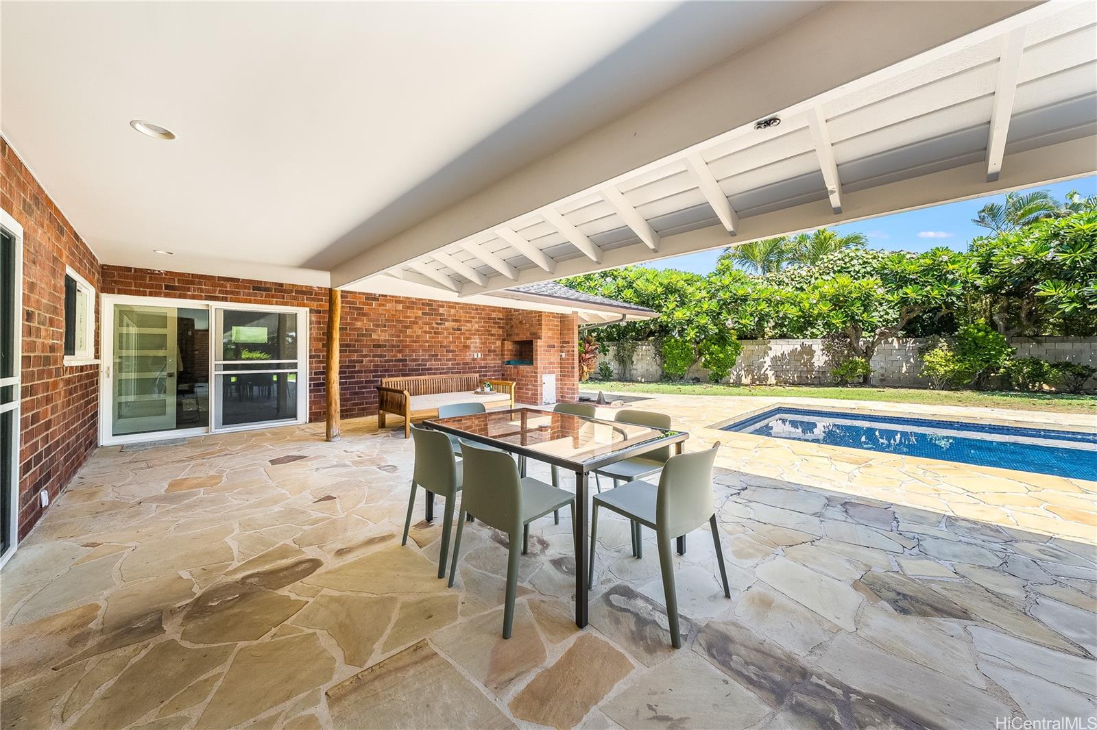 101  Kailuana Place Beachside, Kailua home - photo 22 of 25