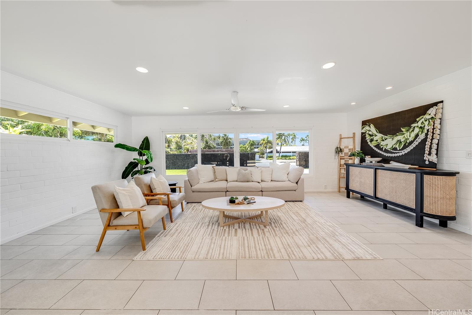 101  Kailuana Place Beachside, Kailua home - photo 4 of 25