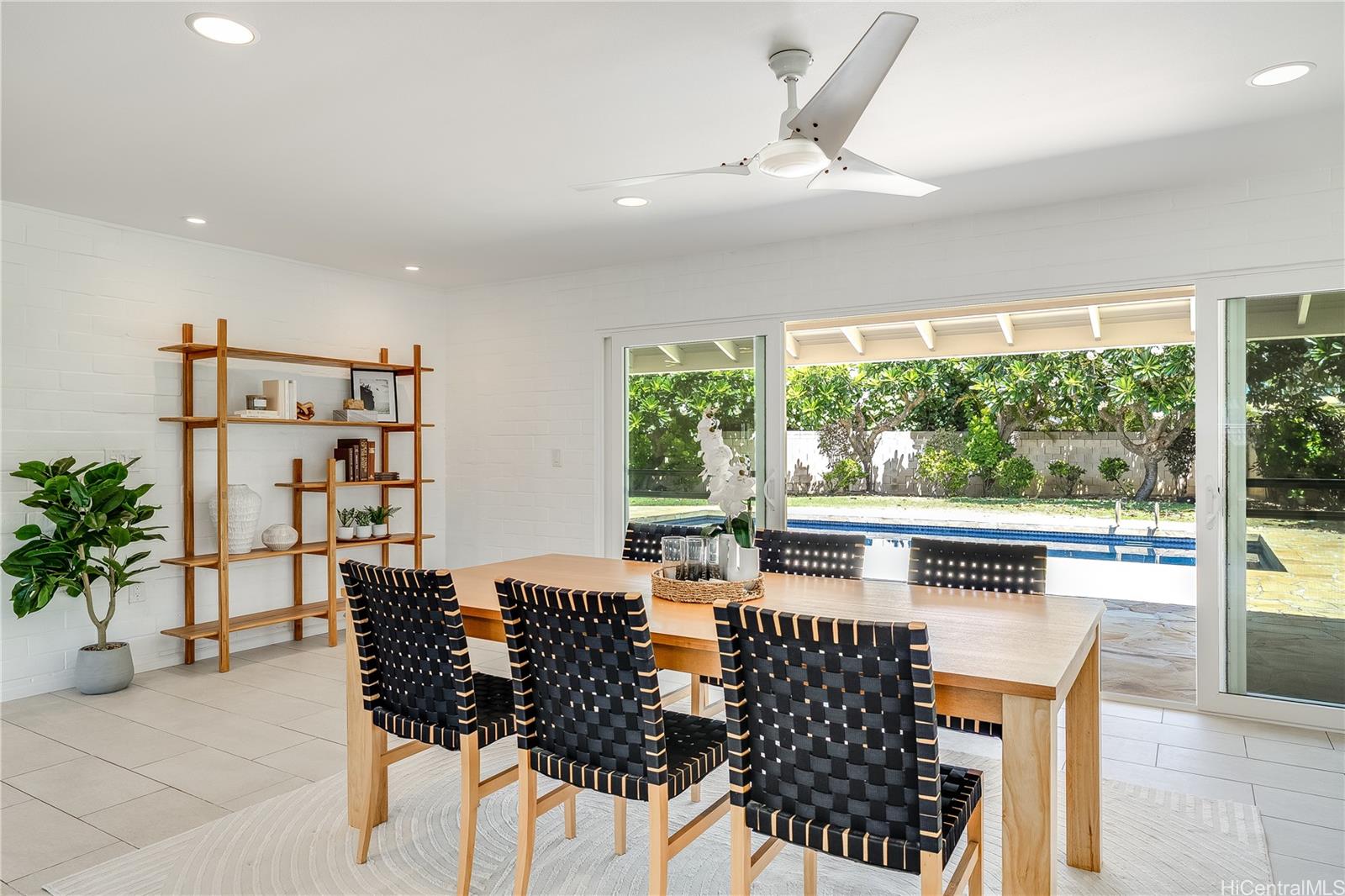 101  Kailuana Place Beachside, Kailua home - photo 7 of 25