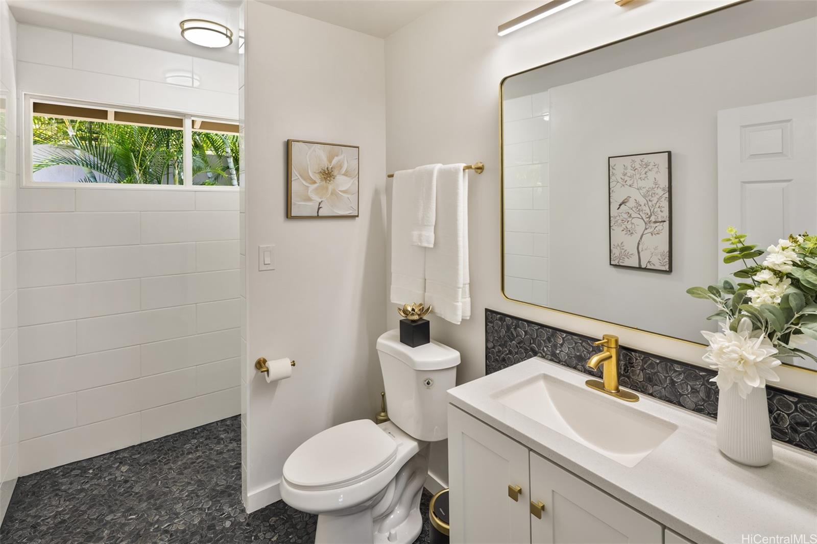 101  Nawiliwili Street Triangle, Hawaii Kai home - photo 23 of 24