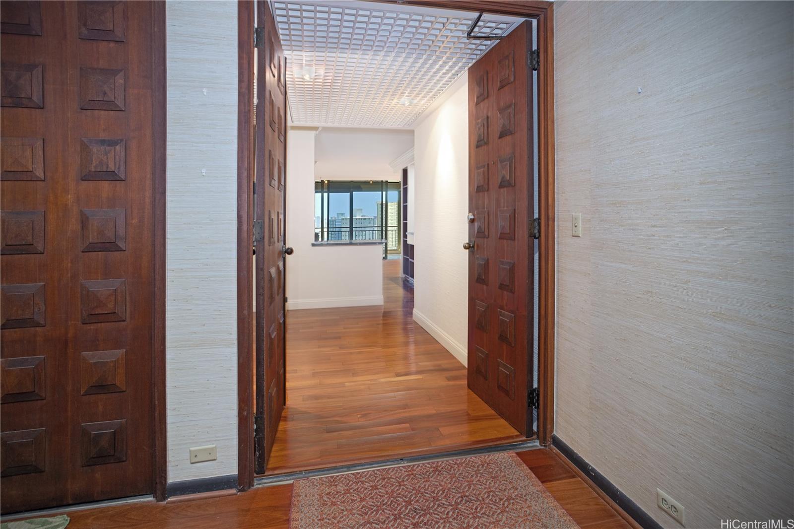 1010 Wilder condo # 803, Honolulu, Hawaii - photo 2 of 25