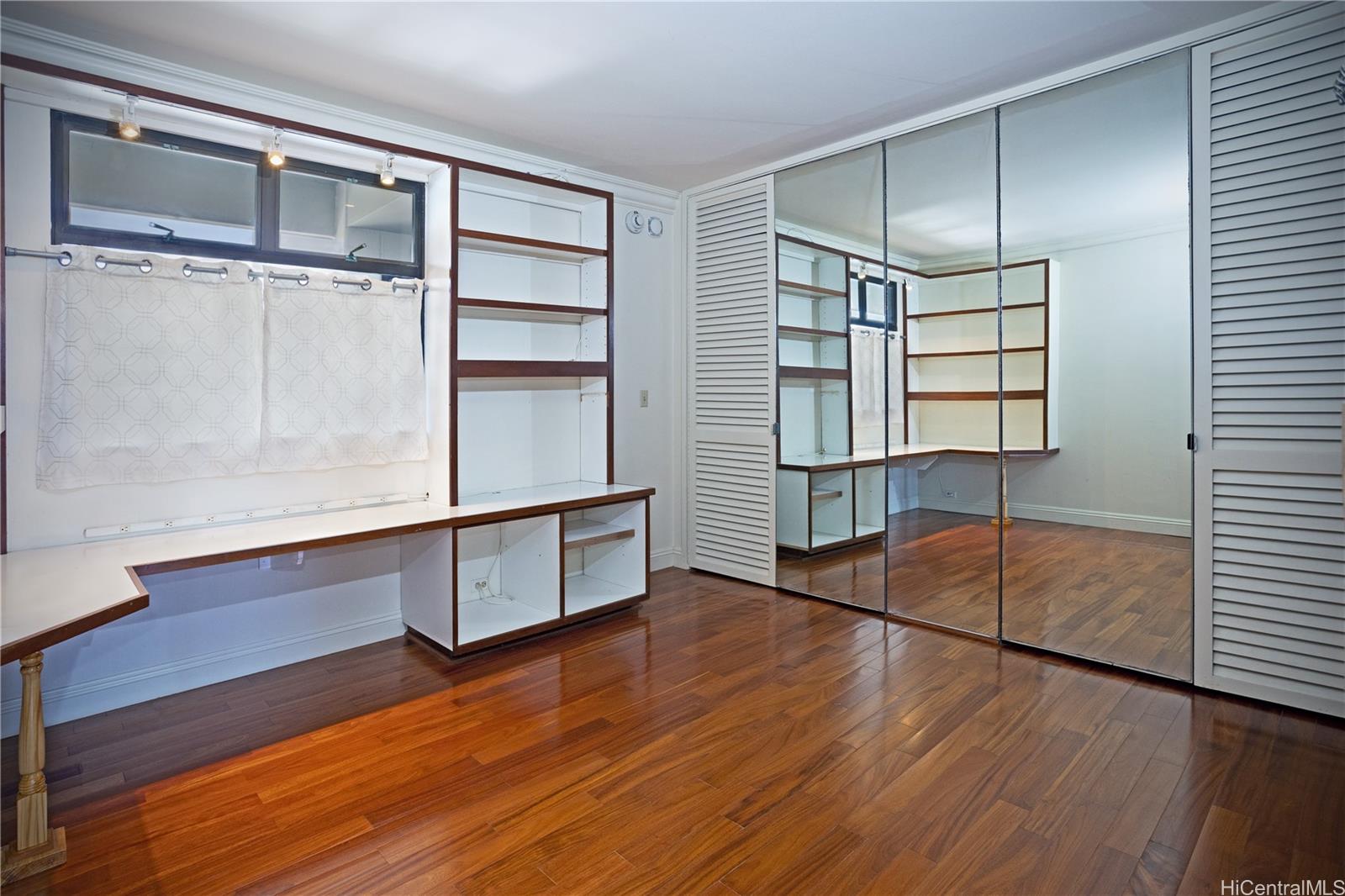 1010 Wilder condo # 803, Honolulu, Hawaii - photo 15 of 25