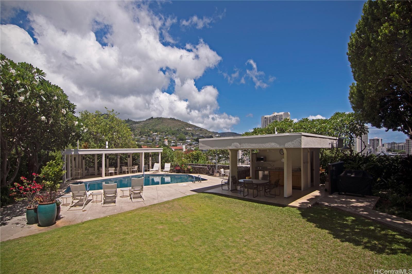 1010 Wilder condo # 803, Honolulu, Hawaii - photo 18 of 25