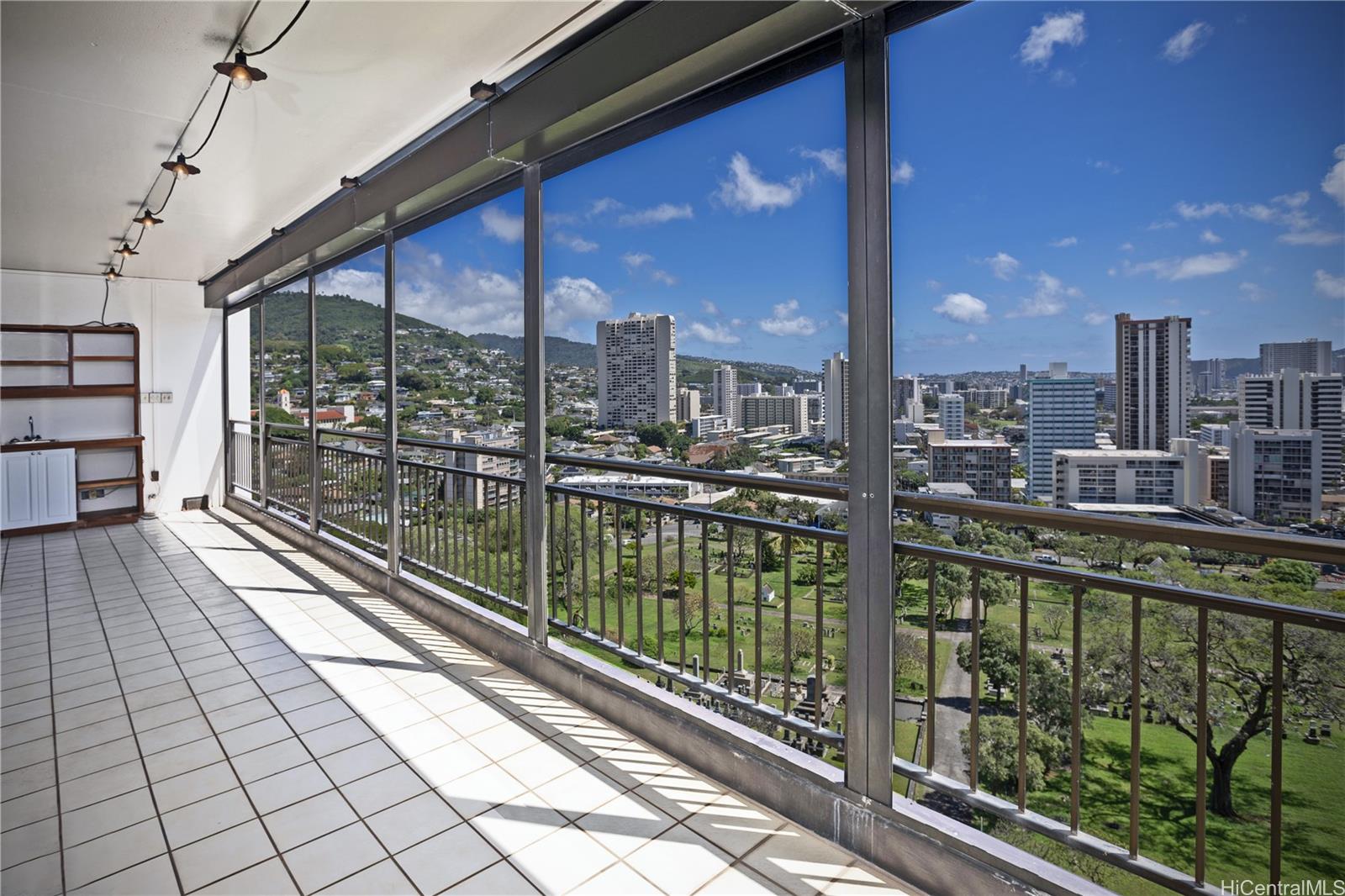 1010 Wilder condo # 803, Honolulu, Hawaii - photo 8 of 25