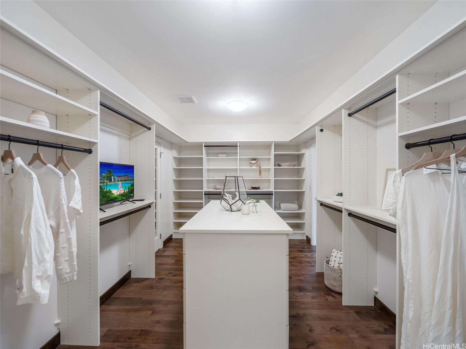 1011  Koae Street Kahala Area, Diamond Head home - photo 12 of 25