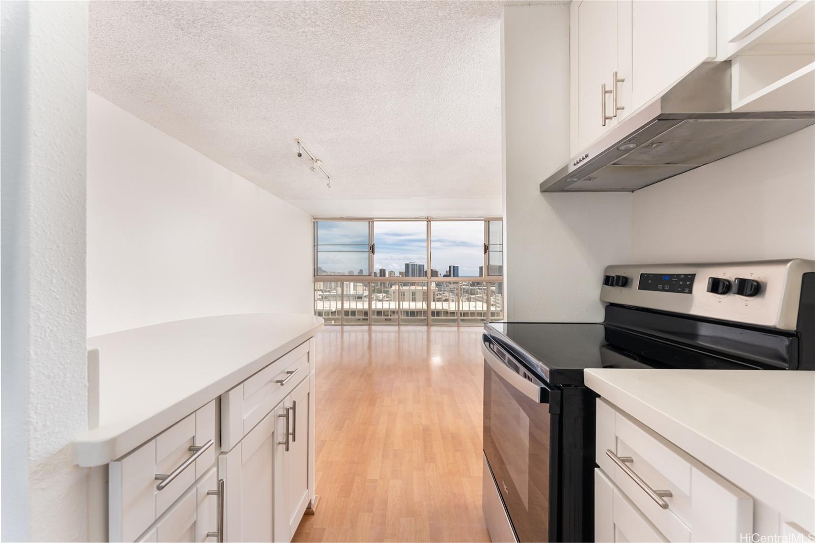 1011 Prospect condo # 813, Honolulu, Hawaii - photo 11 of 25