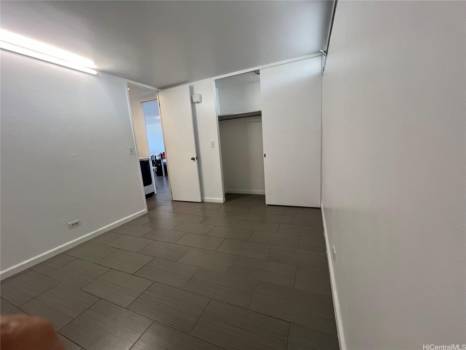 Vista Del Mar condo # 403, Honolulu, Hawaii - photo 6 of 8