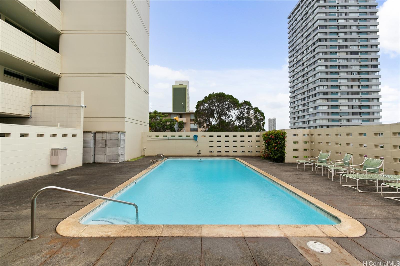 Vista Del Mar condo # 802, Honolulu, Hawaii - photo 12 of 13