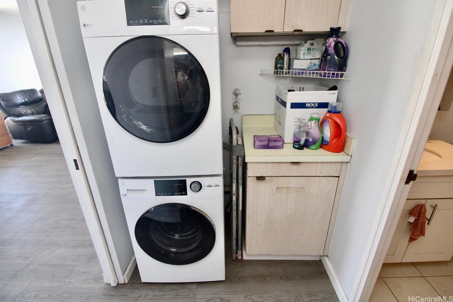 Vista Del Mar condo # 804, Honolulu, Hawaii - photo 21 of 23