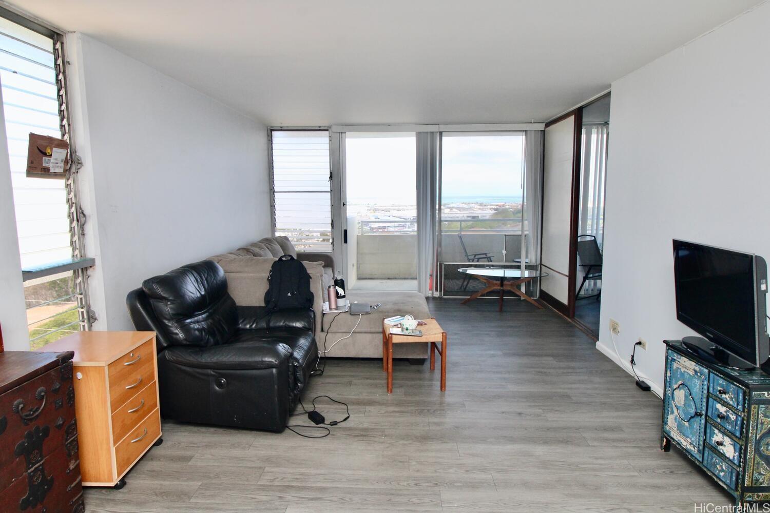 Vista Del Mar condo # 804, Honolulu, Hawaii - photo 5 of 23