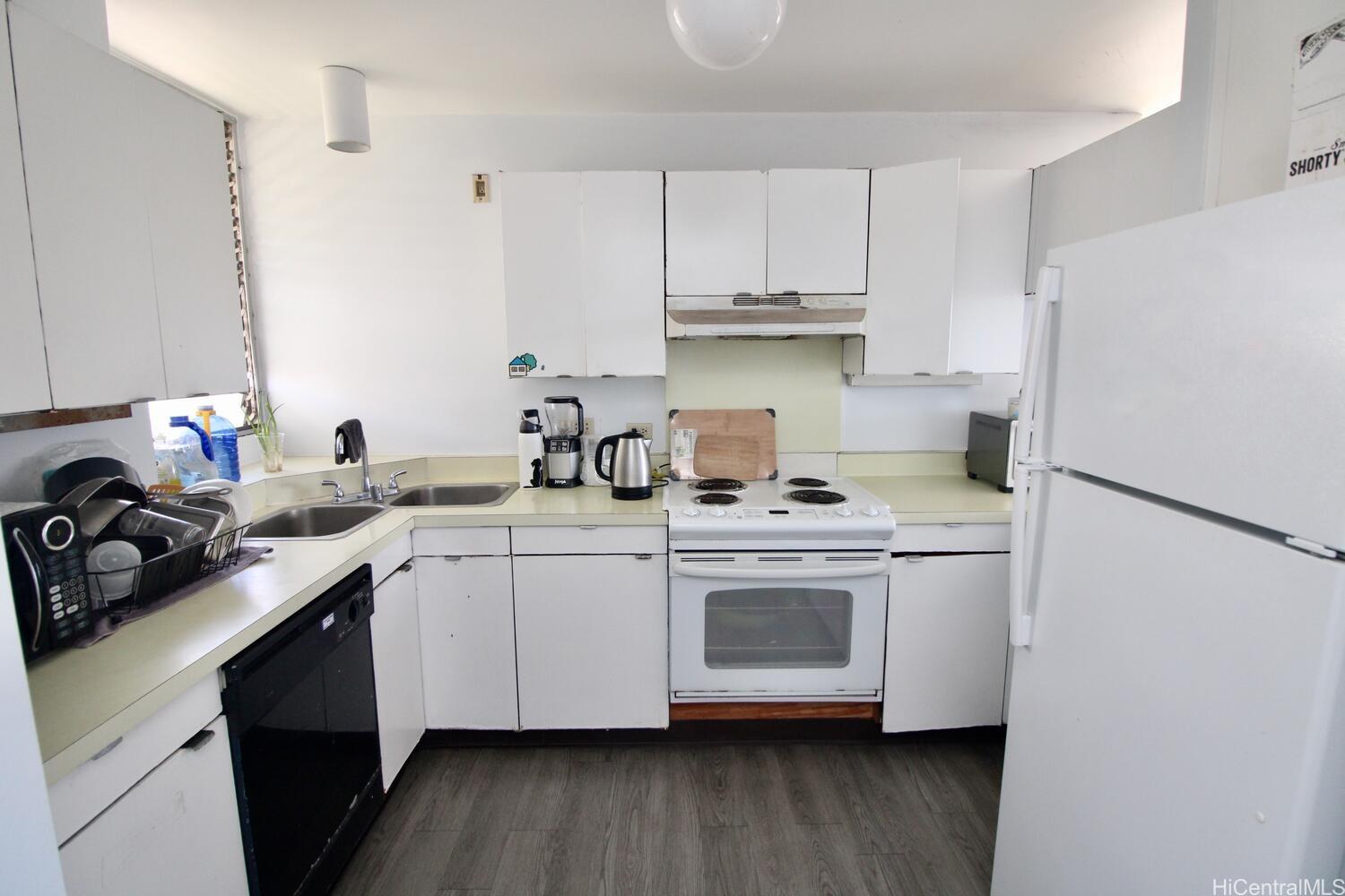 Vista Del Mar condo # 804, Honolulu, Hawaii - photo 10 of 23