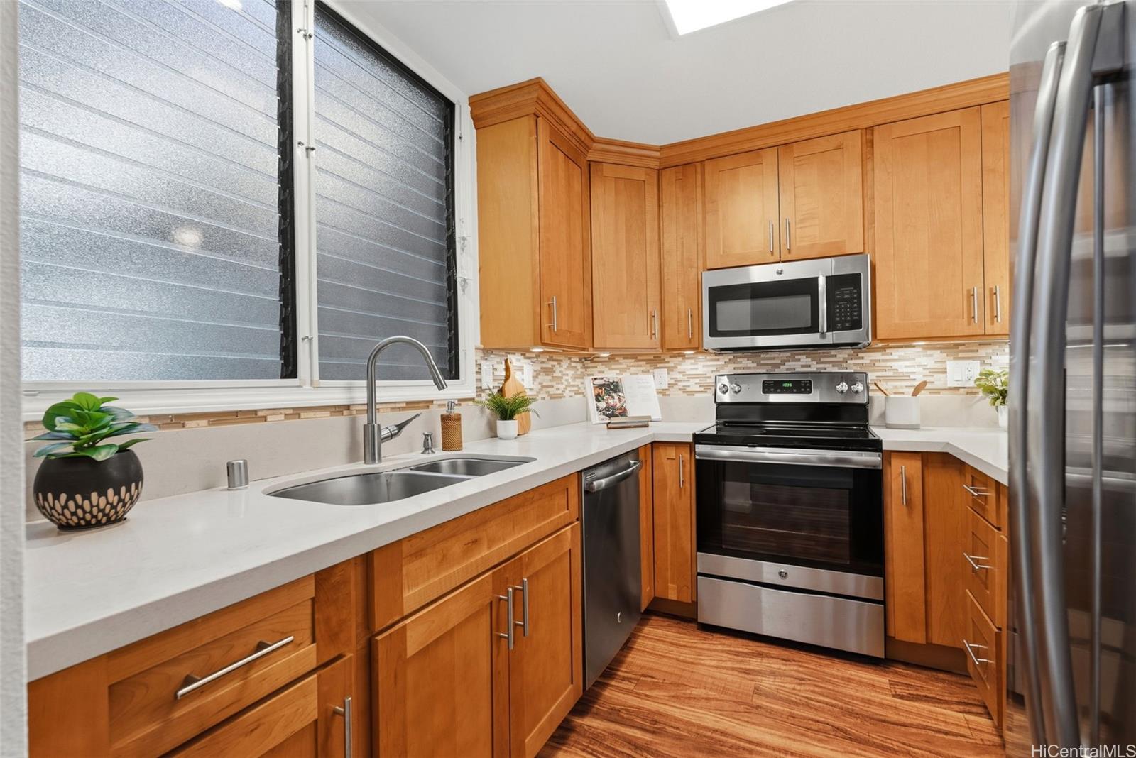 Poinciana Manor condo # 217, Kailua, Hawaii - photo 6 of 22