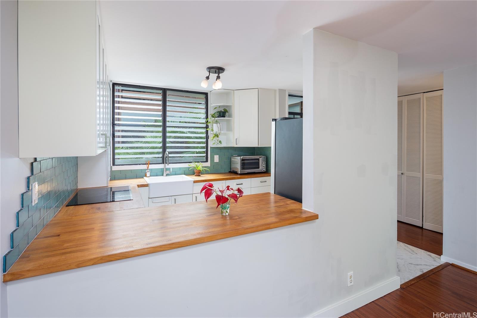 1015 Aoloa Pl Kailua - Rental - photo 3 of 18