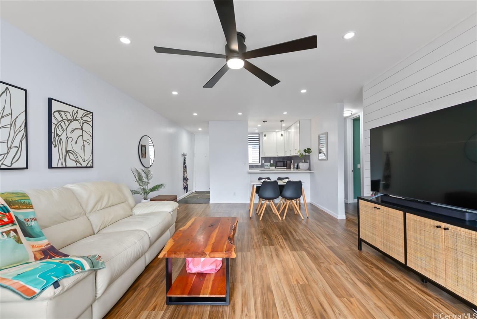 Poinciana Manor condo # 243, Kailua, Hawaii - photo 5 of 25