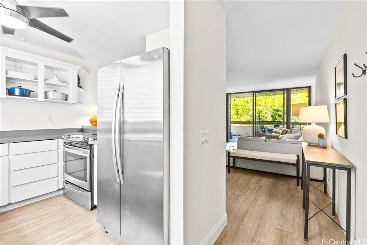 Poinciana Manor condo # 250, Kailua, Hawaii - photo 3 of 25