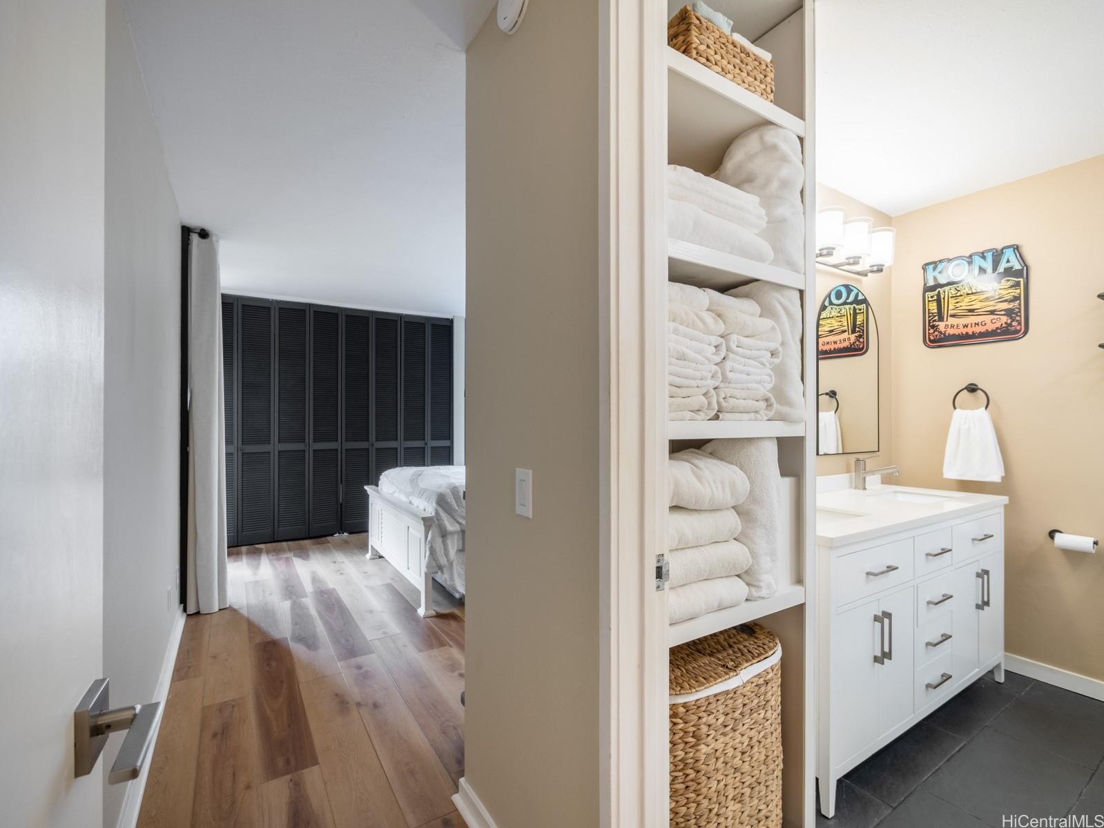 Poinciana Manor condo # 411, Kailua, Hawaii - photo 15 of 20