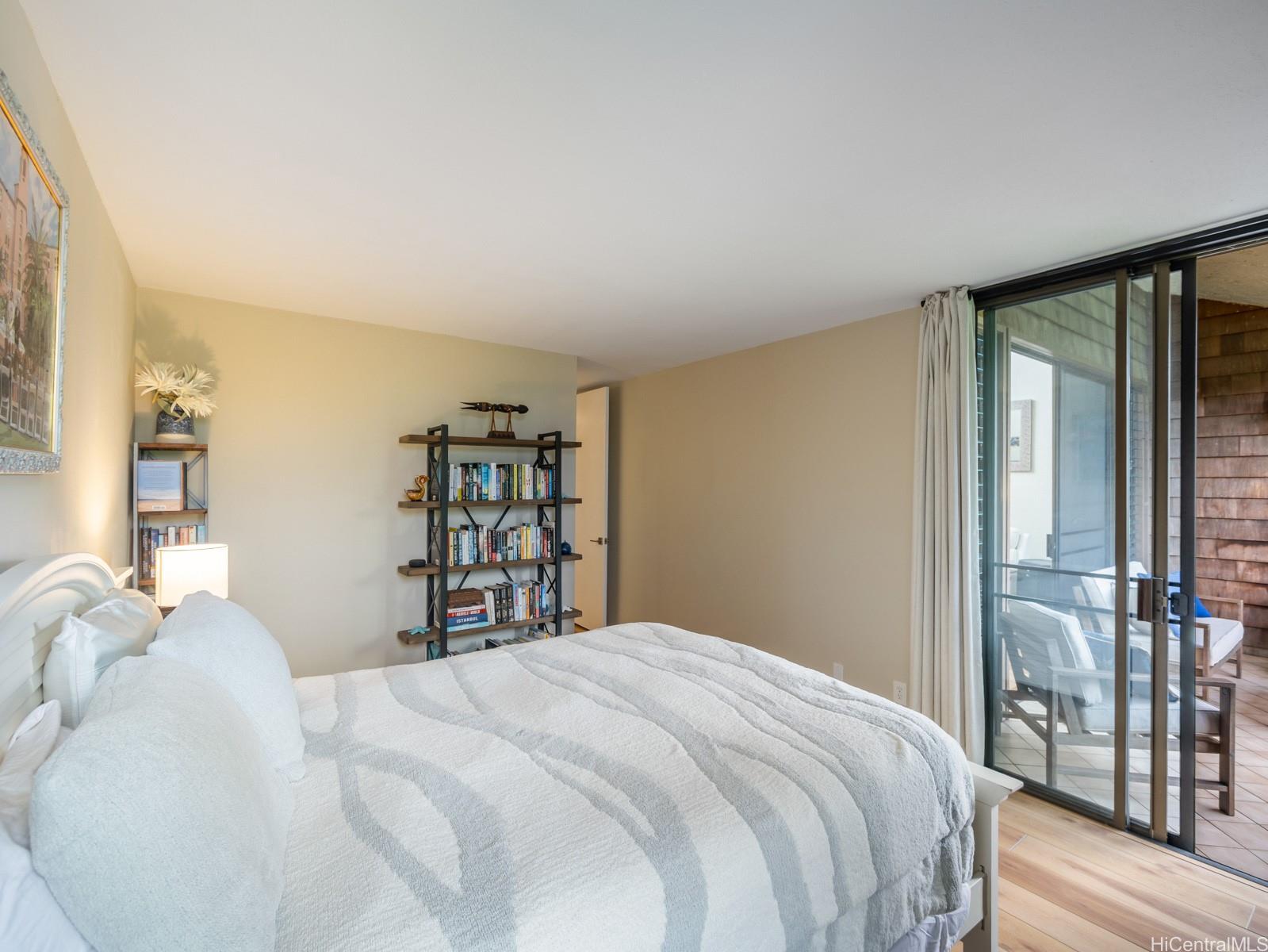 Poinciana Manor condo # 411, Kailua, Hawaii - photo 18 of 20