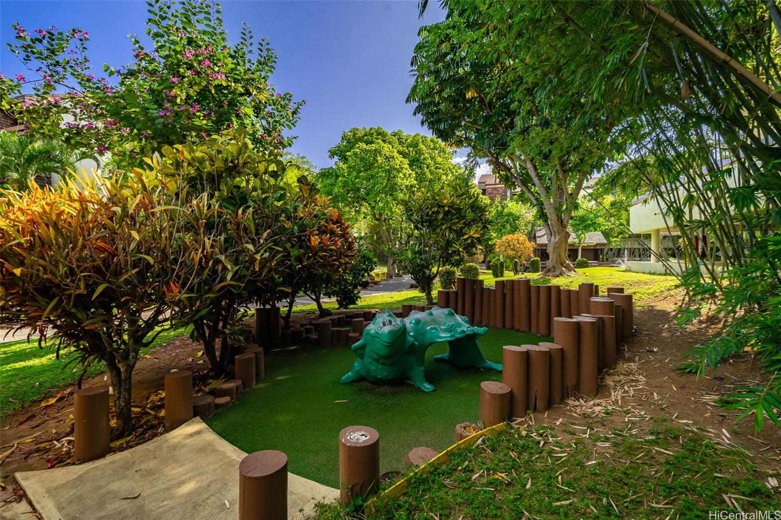 Poinciana Manor condo # 437, Kailua, Hawaii - photo 22 of 23