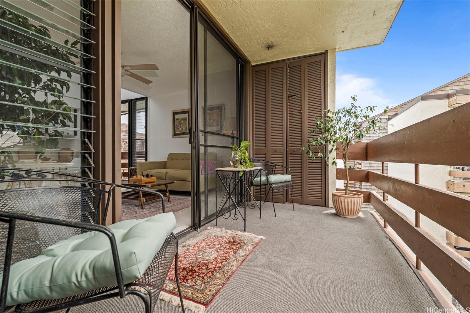 Poinciana Manor condo # 437, Kailua, Hawaii - photo 8 of 23