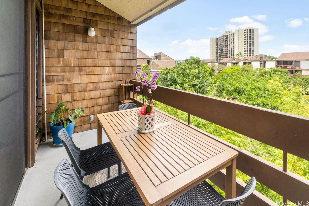 Poinciana Manor condo # 448, Kailua, Hawaii - photo 7 of 25