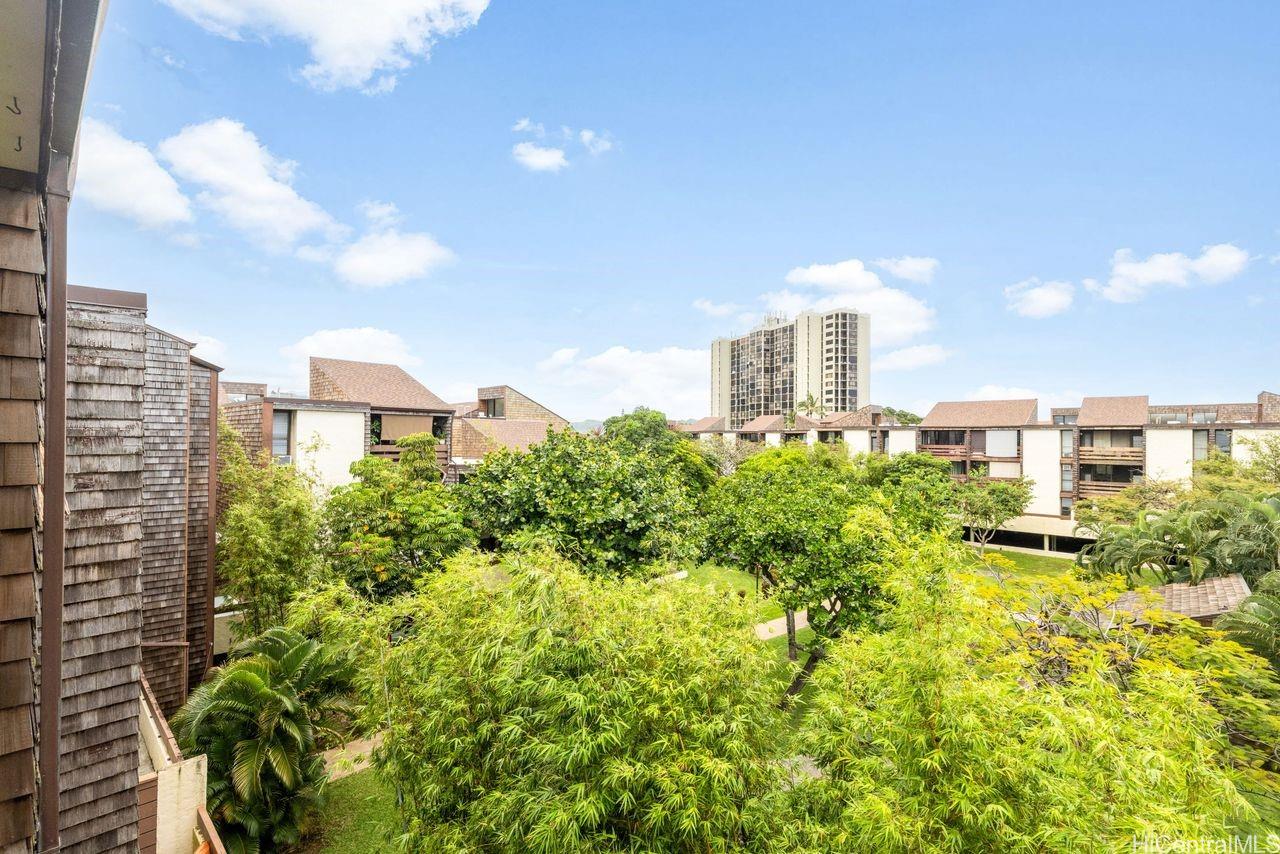 Poinciana Manor condo # 448, Kailua, Hawaii - photo 8 of 25