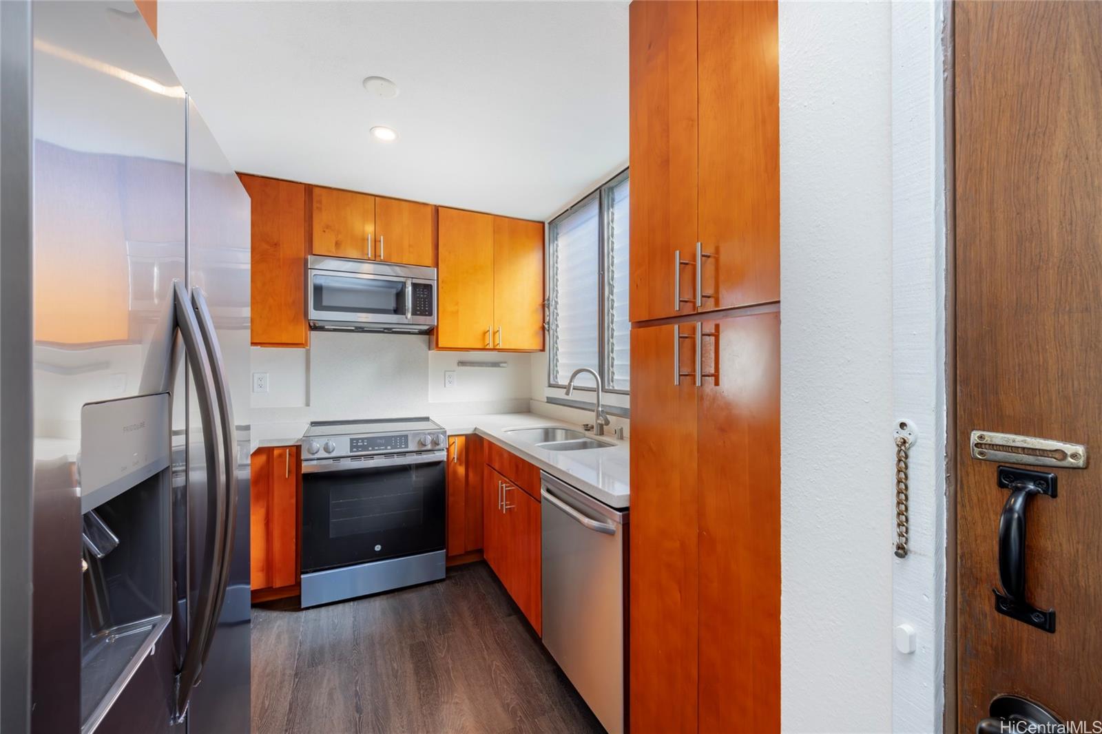 1015 Aoloa Pl Kailua - Rental - photo 2 of 19