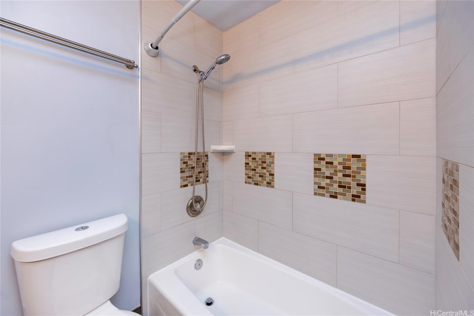 1015 Aoloa Pl Kailua - Rental - photo 18 of 19