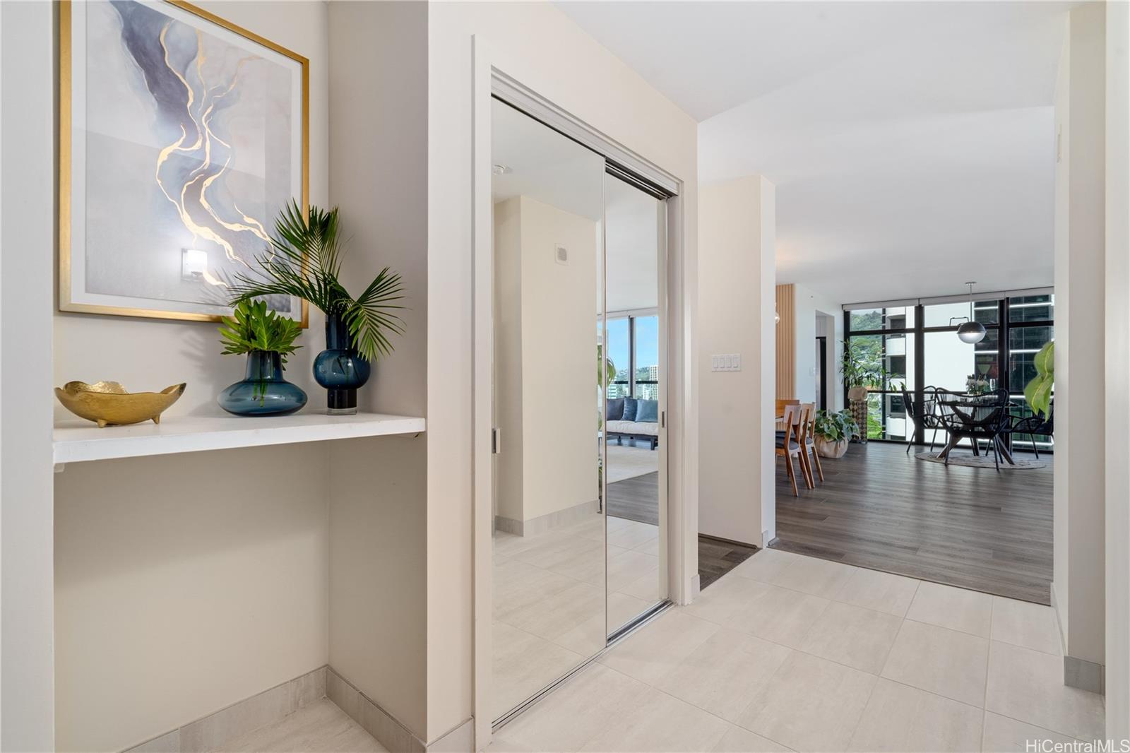 1015 Wilder condo # 804, Honolulu, Hawaii - photo 17 of 25