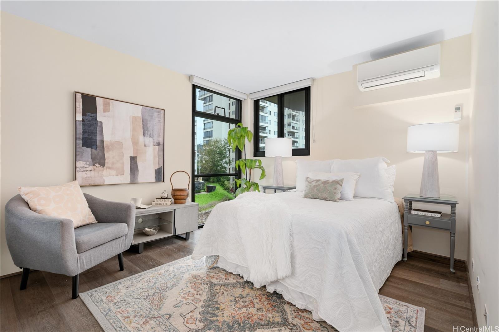 1015 Wilder condo # 804, Honolulu, Hawaii - photo 18 of 25