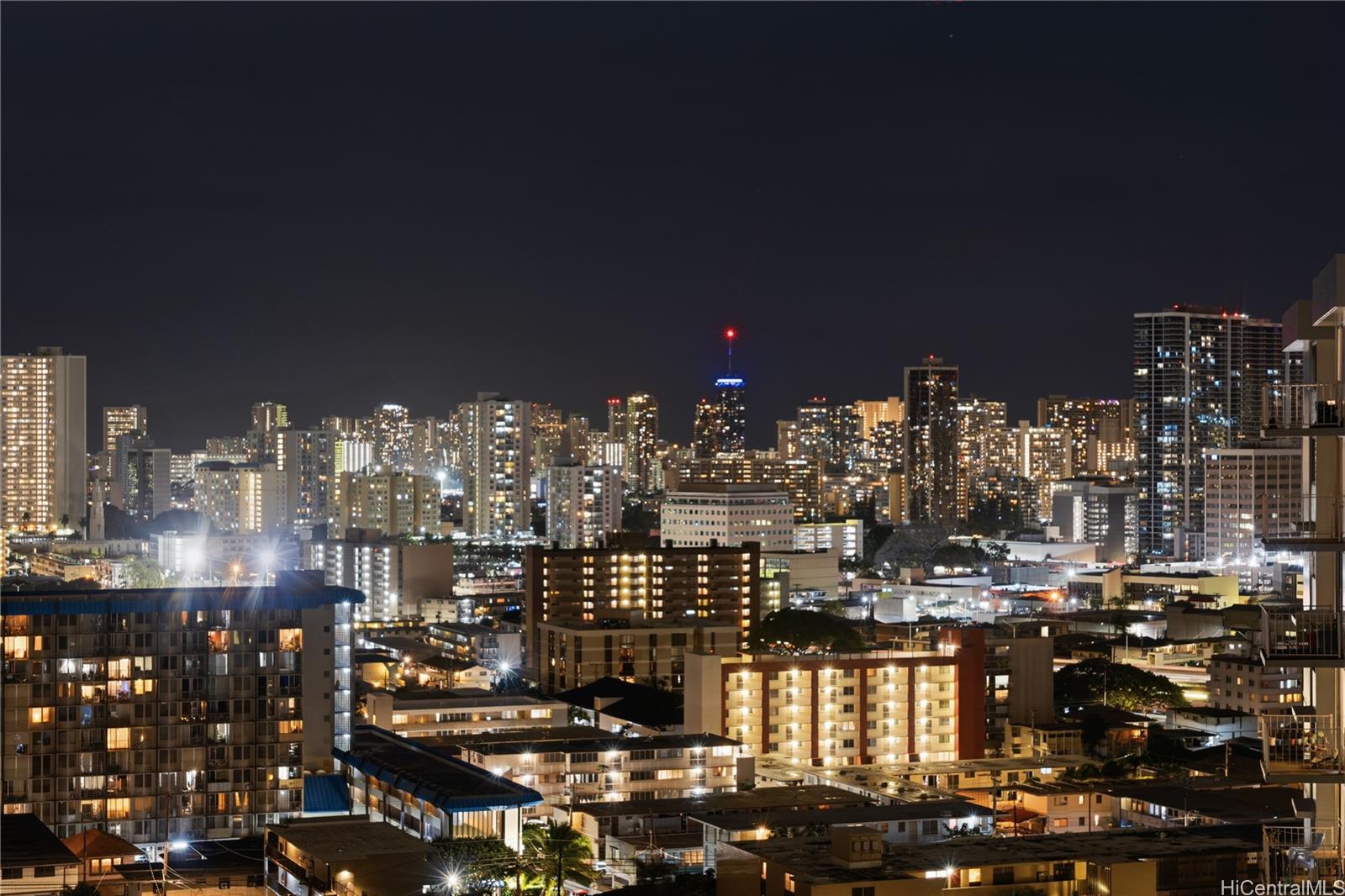 1015 Wilder condo # 804, Honolulu, Hawaii - photo 9 of 25