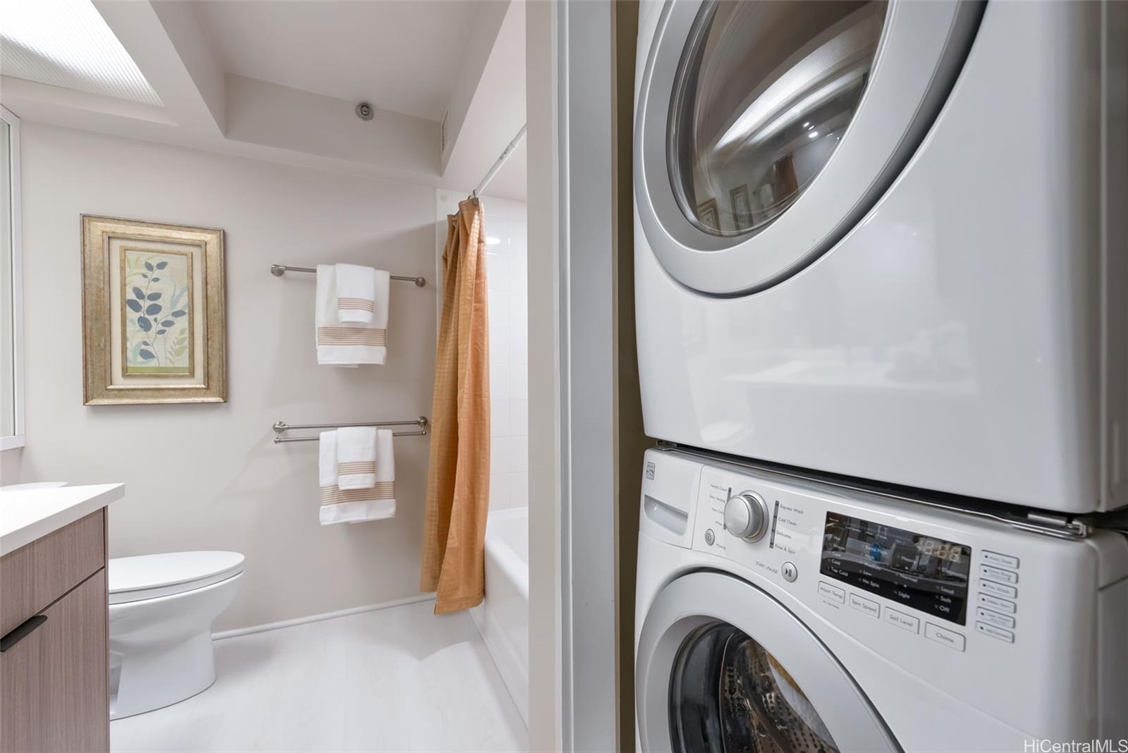 1015 Wilder condo # 903, Honolulu, Hawaii - photo 15 of 25