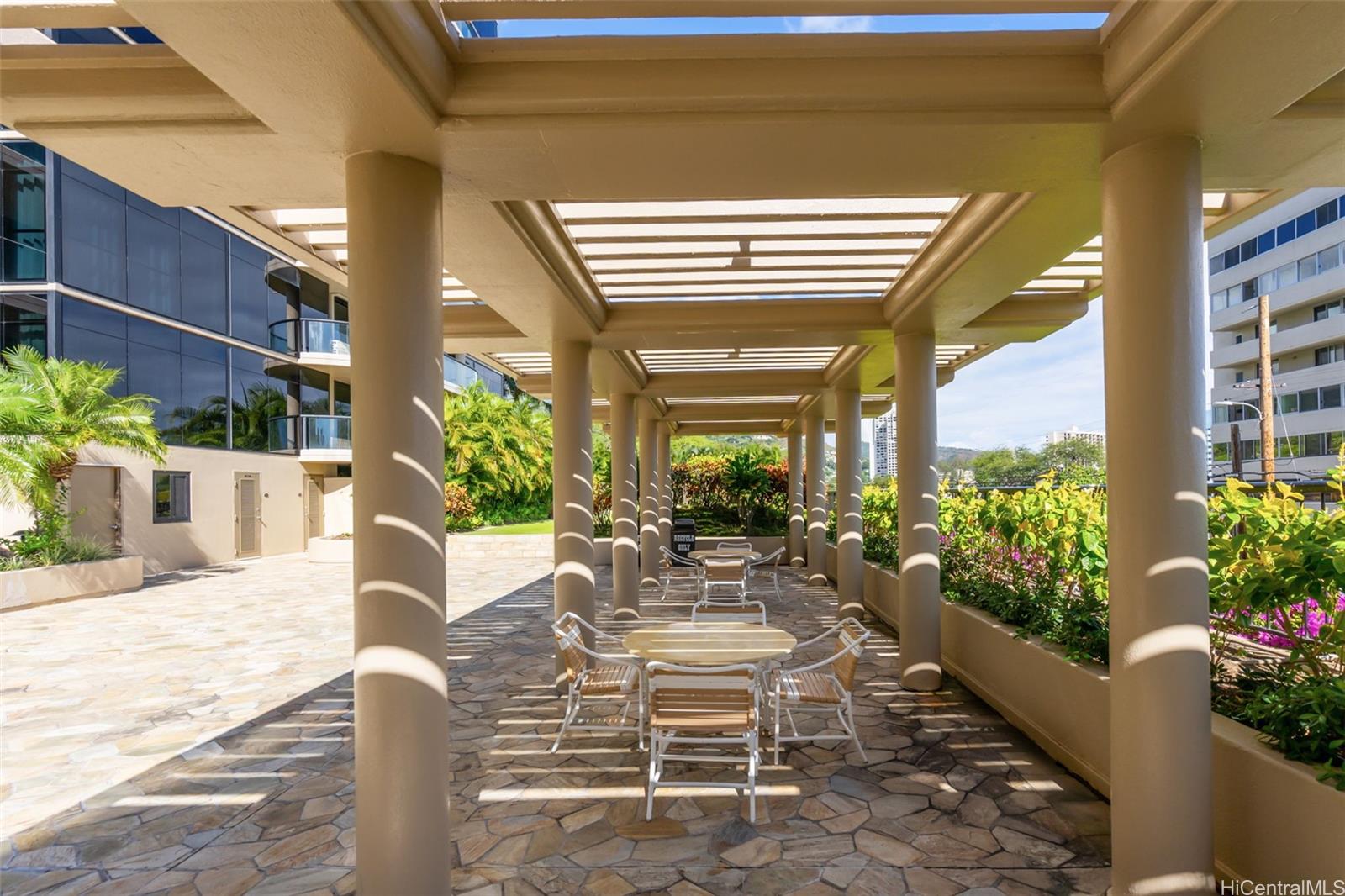 1015 Wilder condo # 903, Honolulu, Hawaii - photo 23 of 25