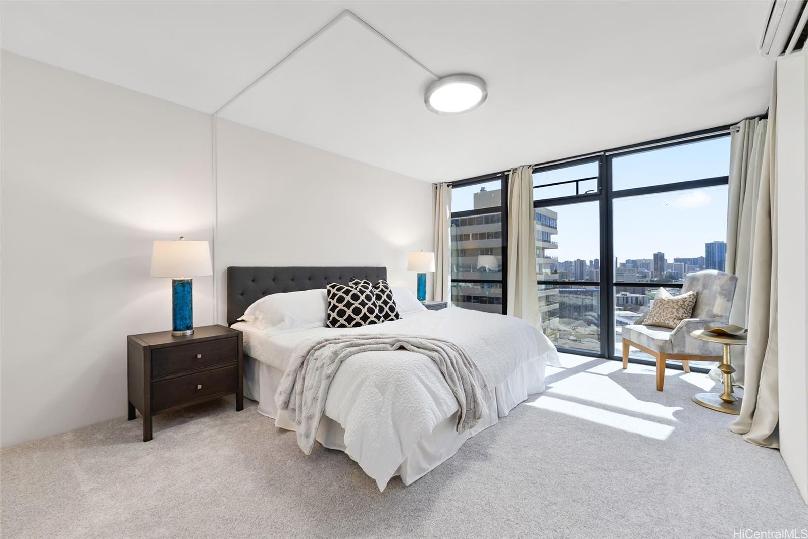 1015 Wilder condo # 903, Honolulu, Hawaii - photo 9 of 25