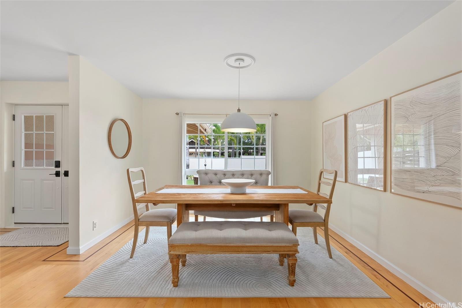 1016  Laukupu Way Queens Gate, Hawaii Kai home - photo 6 of 25