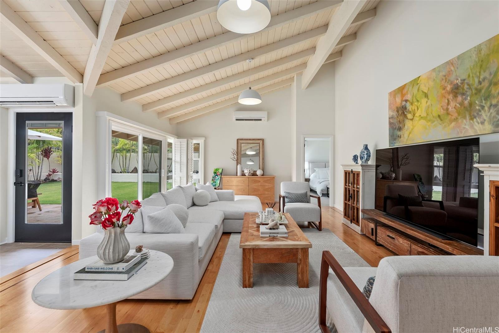 1016  Laukupu Way Queens Gate, Hawaii Kai home - photo 9 of 25