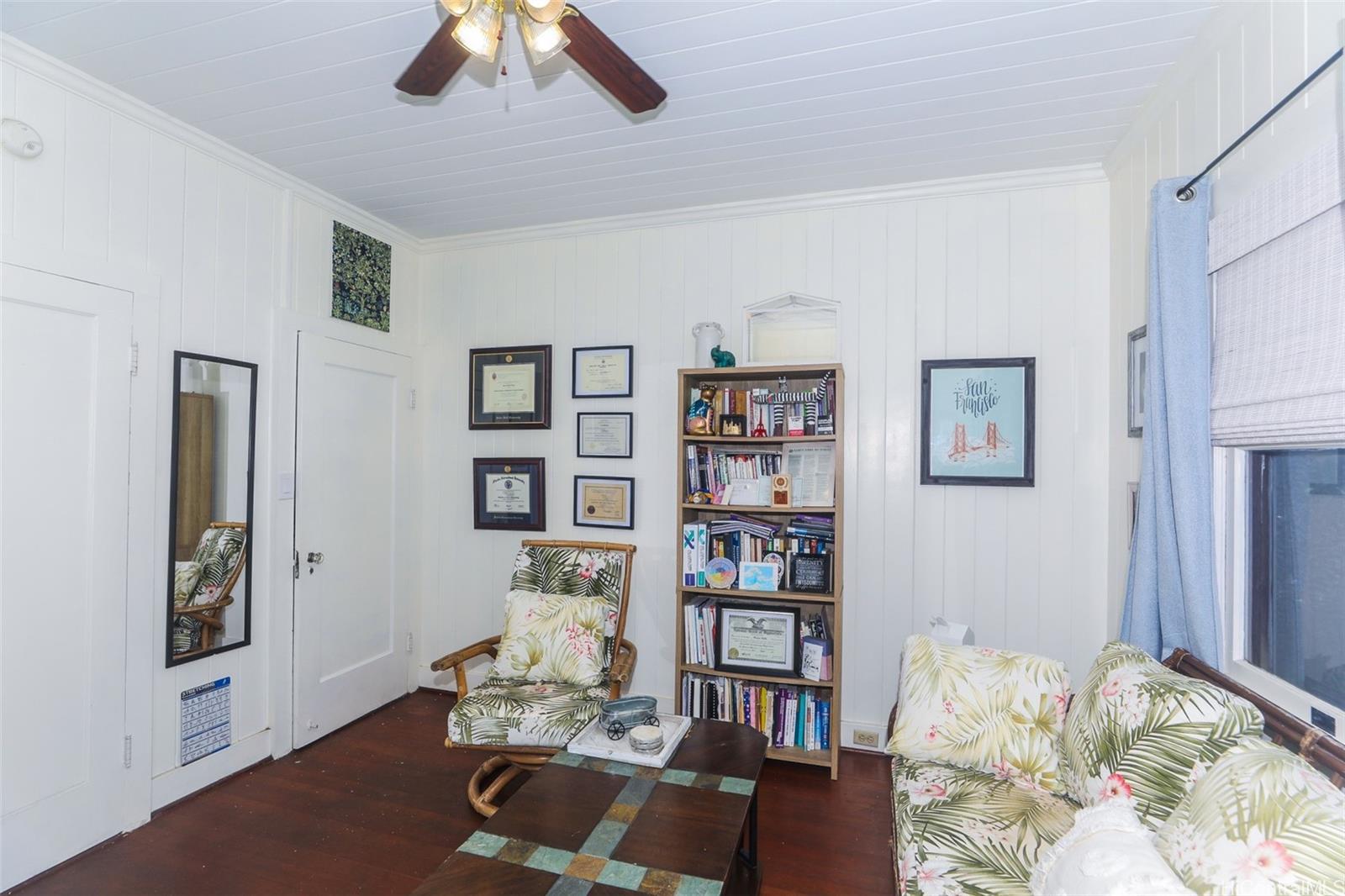 1017  2nd Ave Kaimuki, Diamond Head home - photo 15 of 25