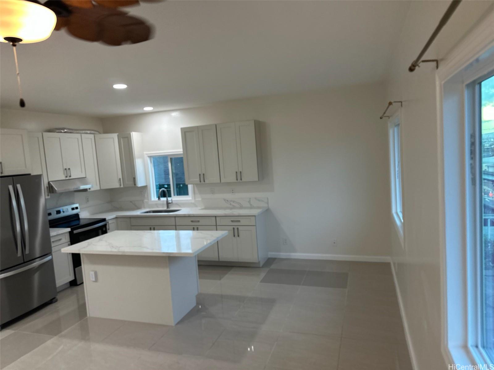 1017 Maluna St Honolulu - Rental - photo 18 of 21