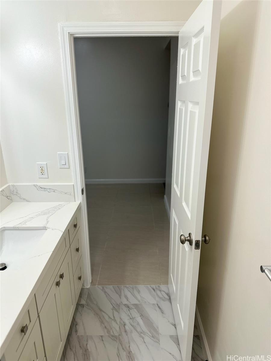 1017 Maluna St Honolulu - Rental - photo 7 of 21