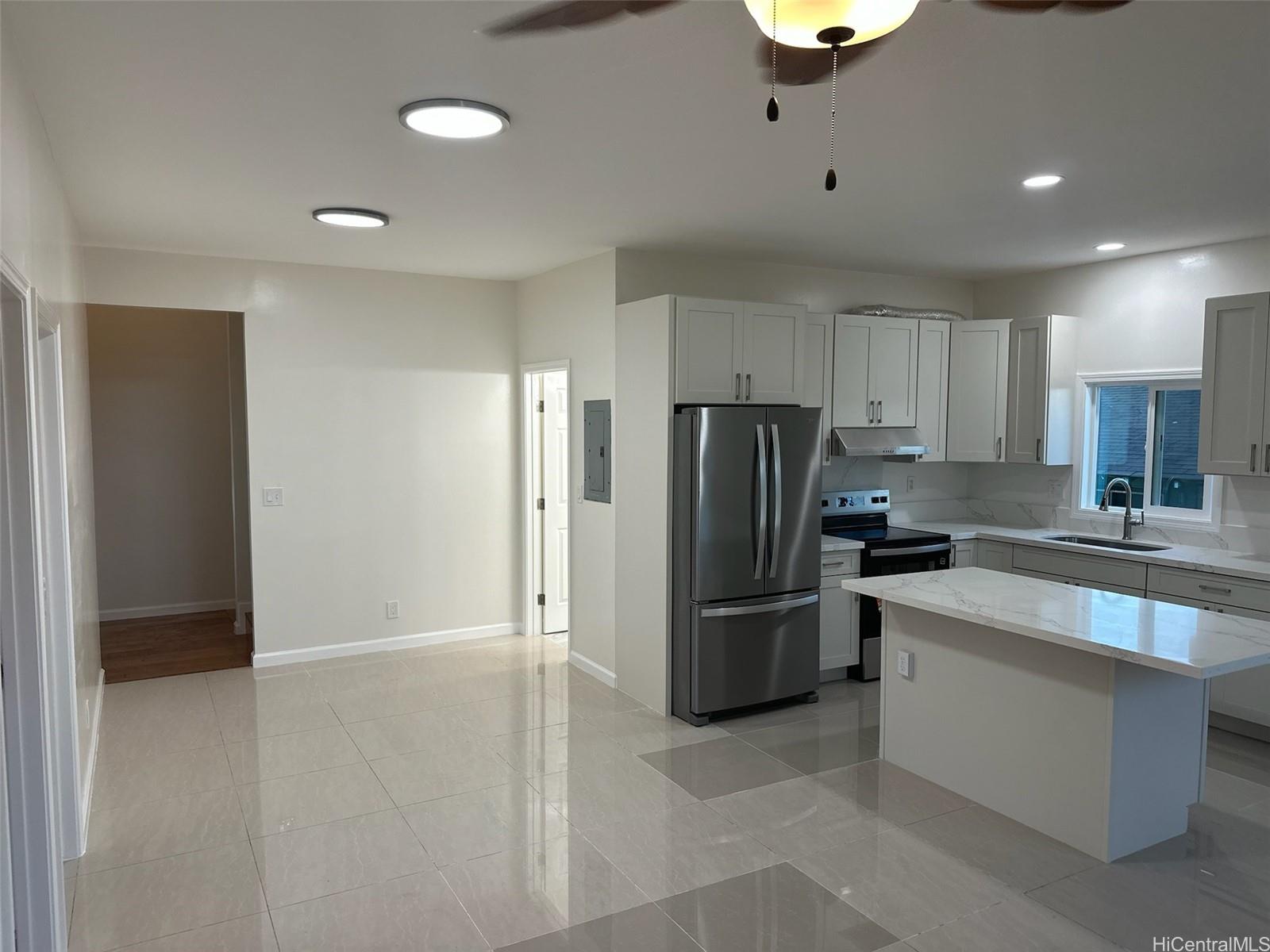 1017 Maluna St Honolulu - Rental - photo 9 of 21